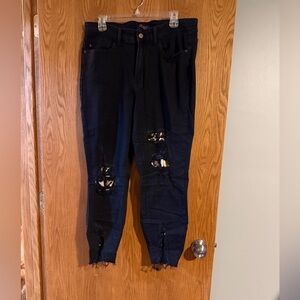 Judy Blue Black Distressed Skinny Jeans
